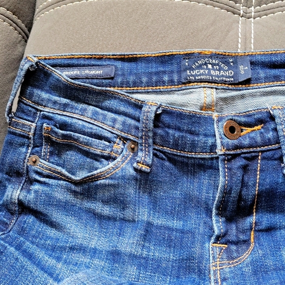 Lucky Brand Brooke Straight Jeans - Picture 4 of 4